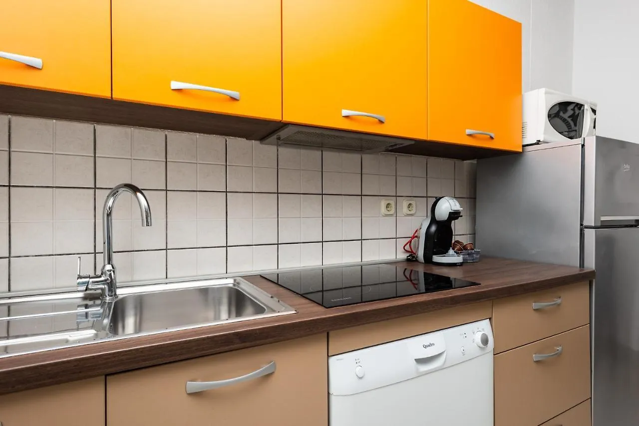 Apartments Dino Malinska